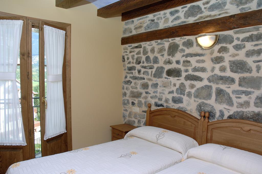 Casa El Parque Cajal Apartment Torla Luaran gambar